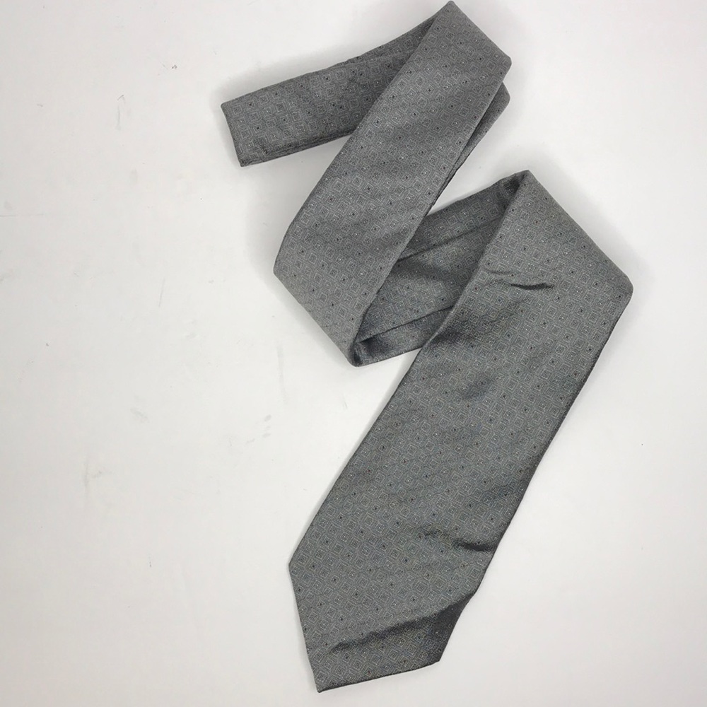 Oscar De La Renta Couture Silver Square Neck Tie